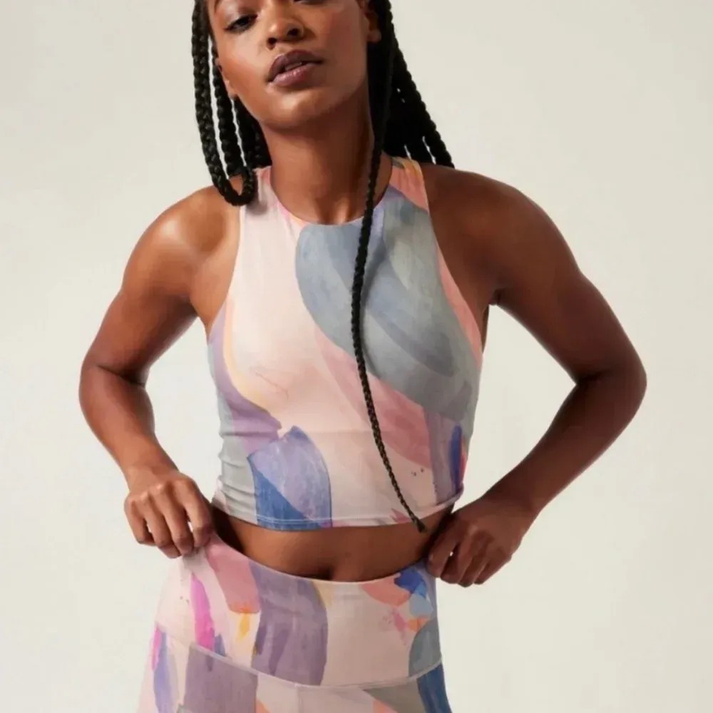 Athleta NWOT Conscious Cut Out Crop Tank D-DD+ - Size 2X - MSRP $64